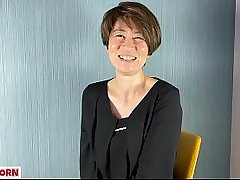Japanese beautiful mom with big natural tits talks about her sex experience. MILF Luna 1-1 OSAKAPORN